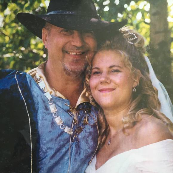 Meet your Posher, Dayna - Picture 1 of 1